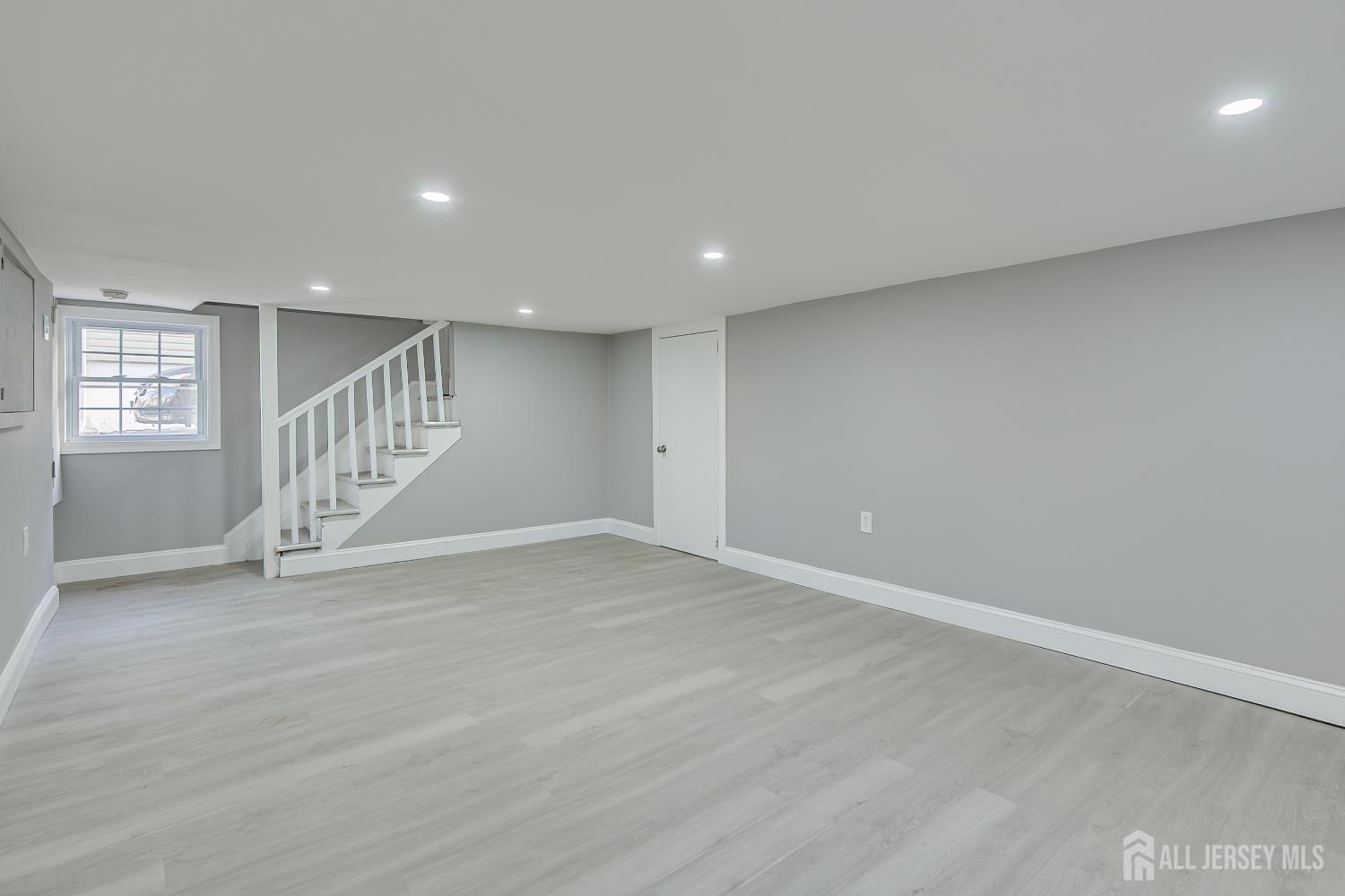 36 2nd UNIT A, Port Reading, NJ, 07064