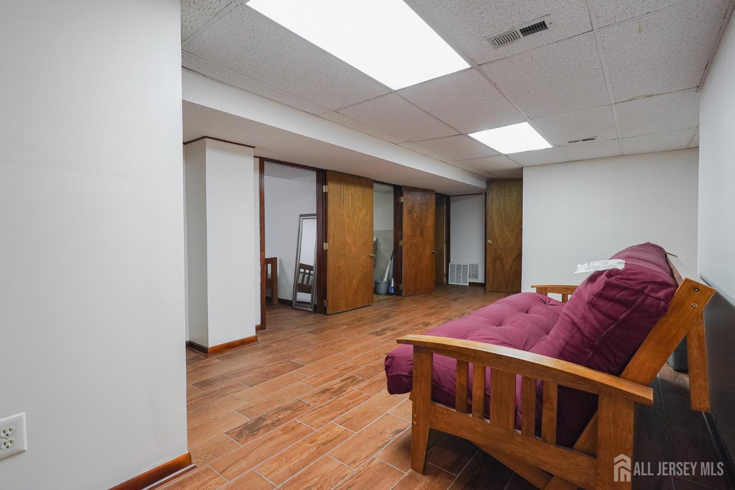 32 Eileen, Edison, NJ, 08837