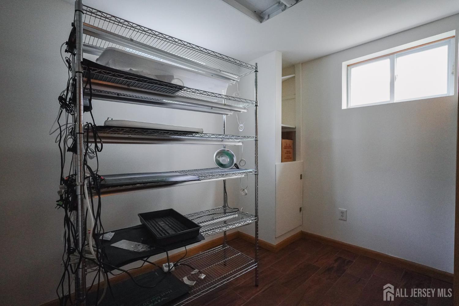 32 Eileen, Edison, NJ, 08837