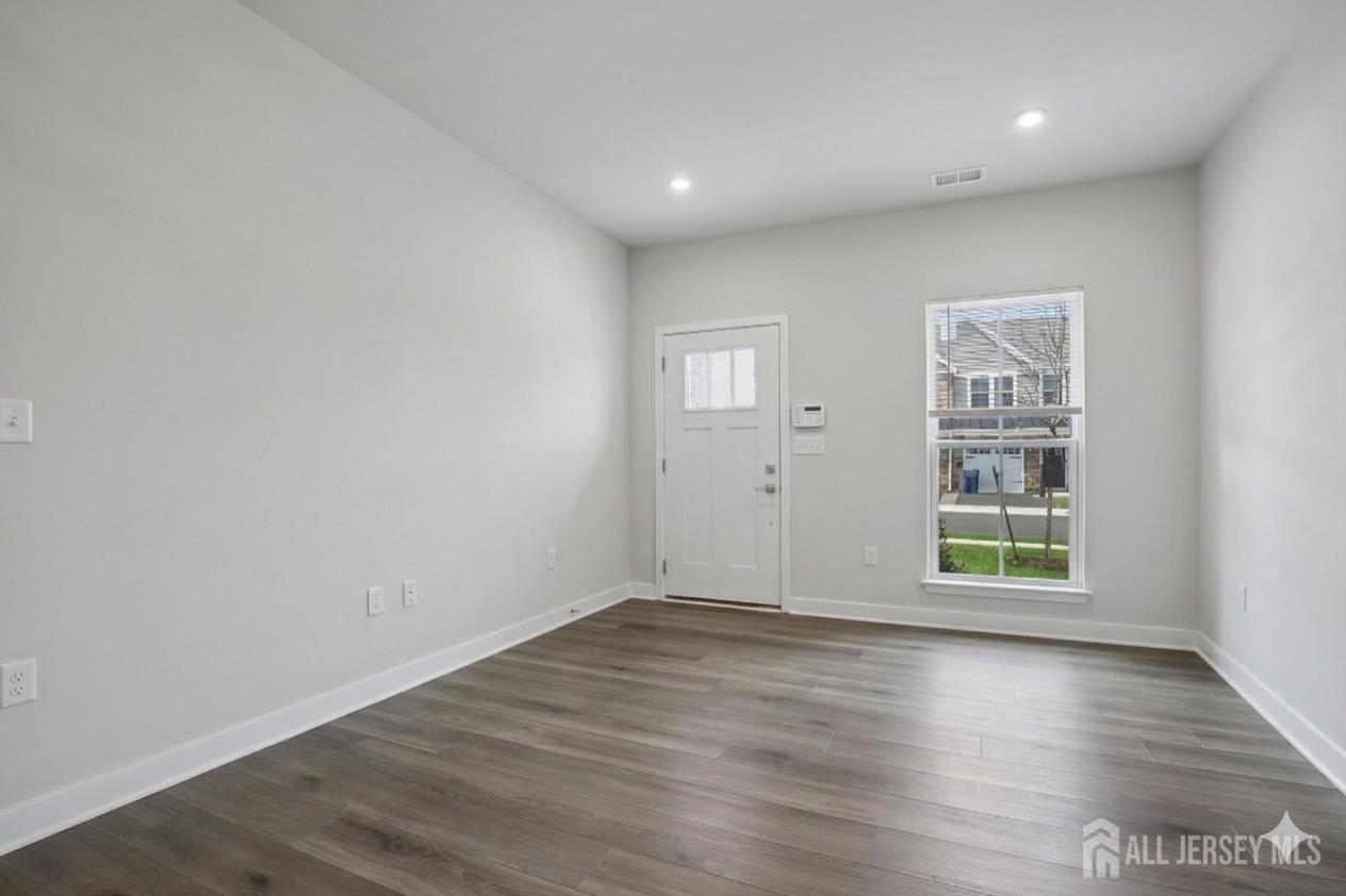 49 Owen, Franklin Twsp, NJ, 08873