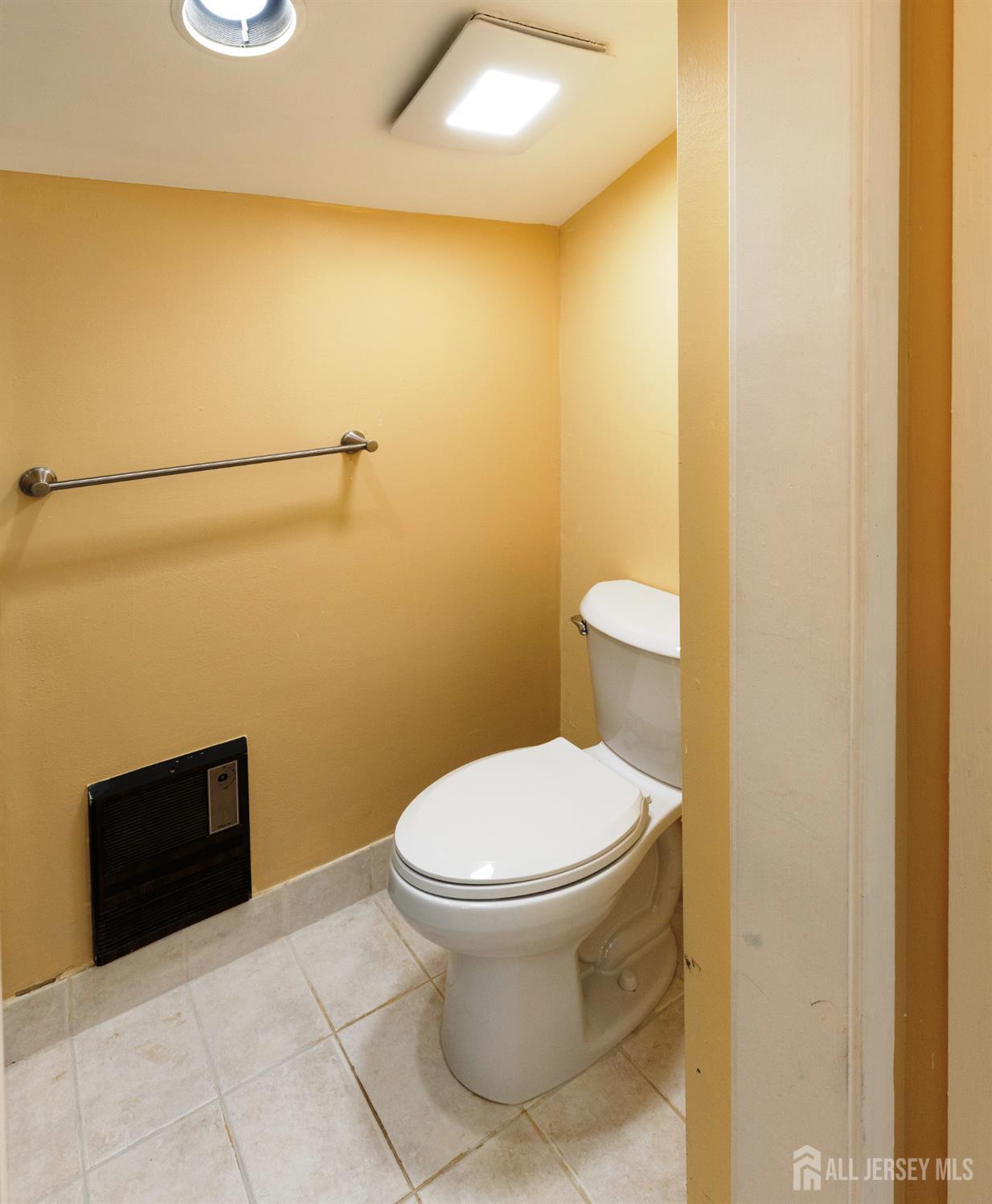 251 Sayre, Plainsboro, NJ, 08540