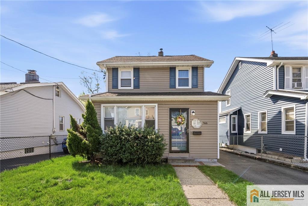 11 Beechwood, Keansburg, NJ, 07734