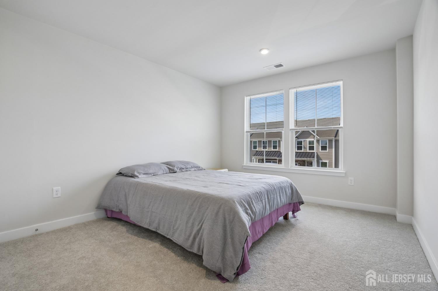 49 Owen, Franklin Twsp, NJ, 08873