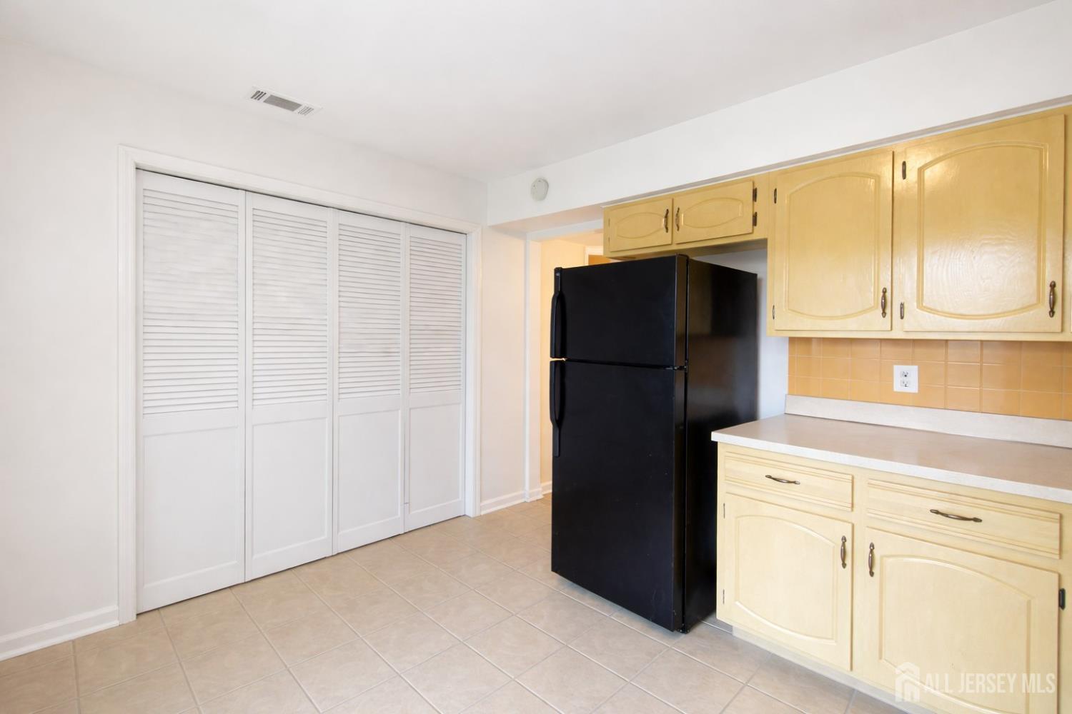 203 Mandon UNIT 2, South Brunswick, NJ, 08540