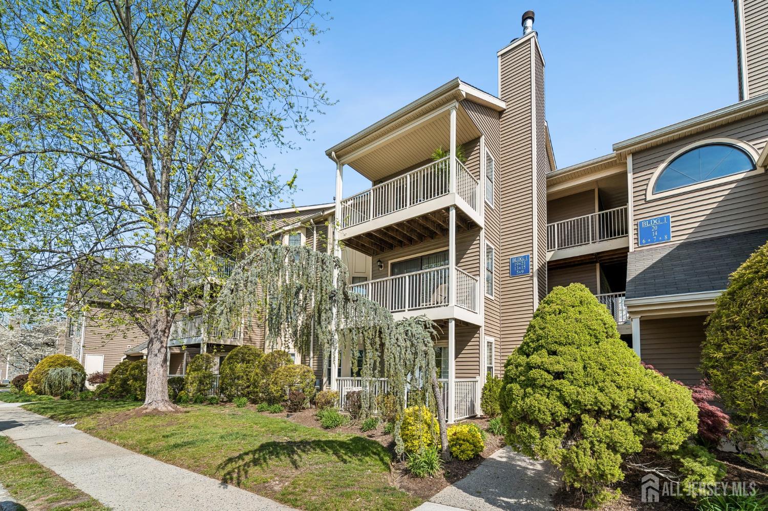 1941 Raspberry, Edison, NJ, 08817