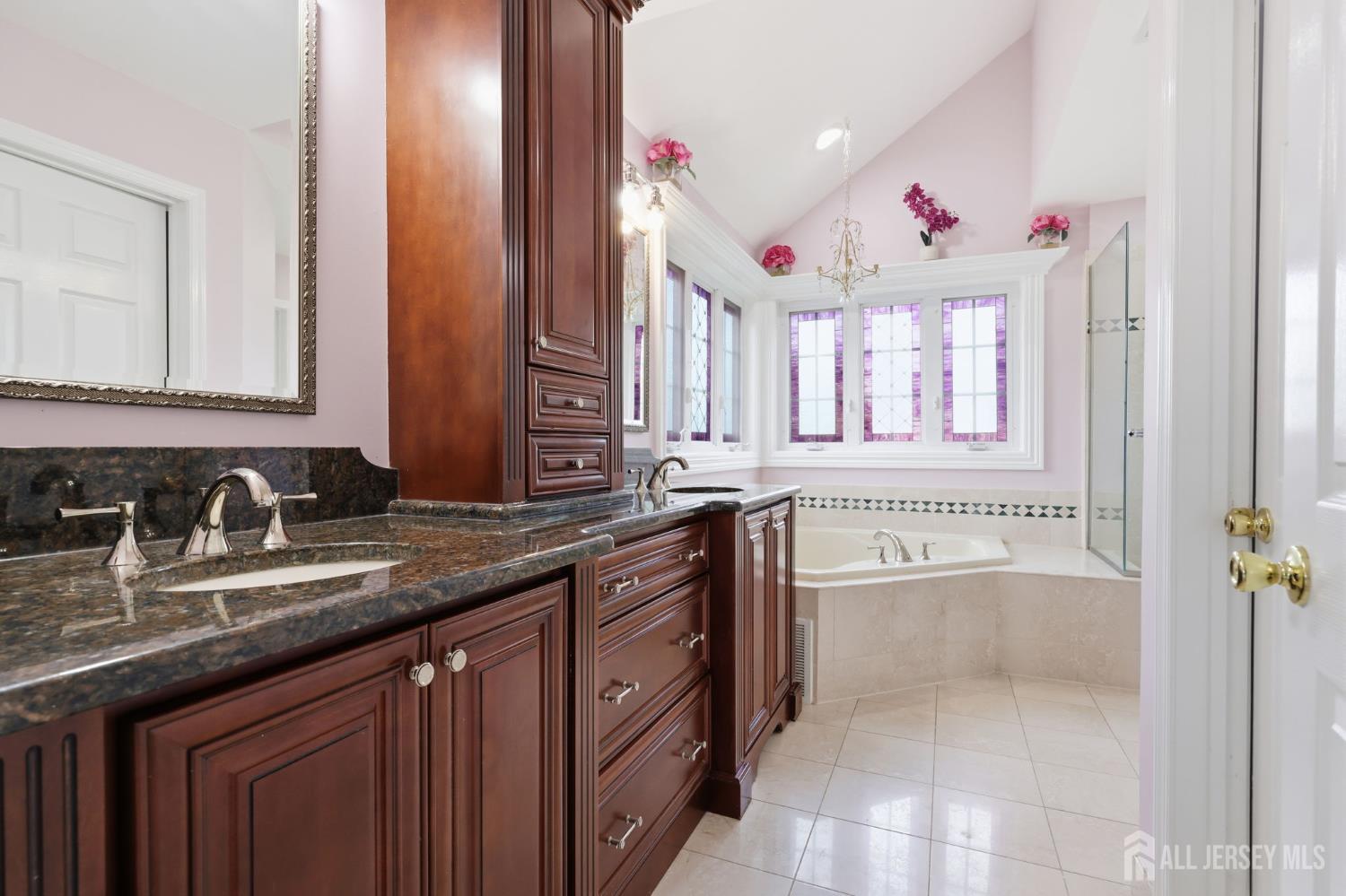 6 Deerfield, Monroe, NJ, 08831