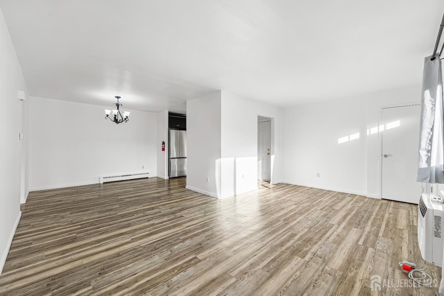 128 Cricket, Woodbridge Proper, NJ, 07095