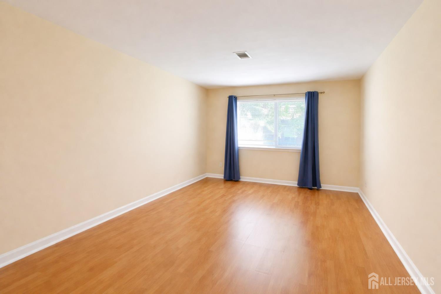 203 Mandon UNIT 2, South Brunswick, NJ, 08540