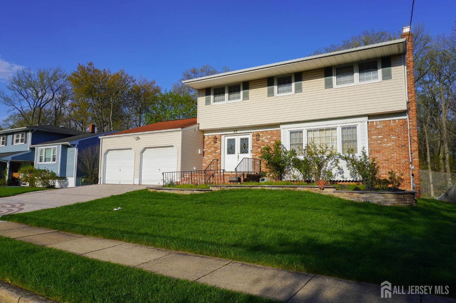 32 Eileen, Edison, NJ, 08837