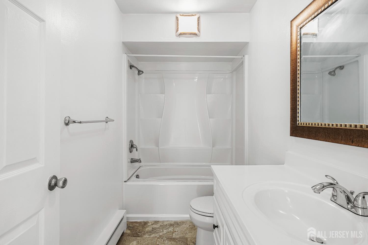 128 Cricket, Woodbridge Proper, NJ, 07095