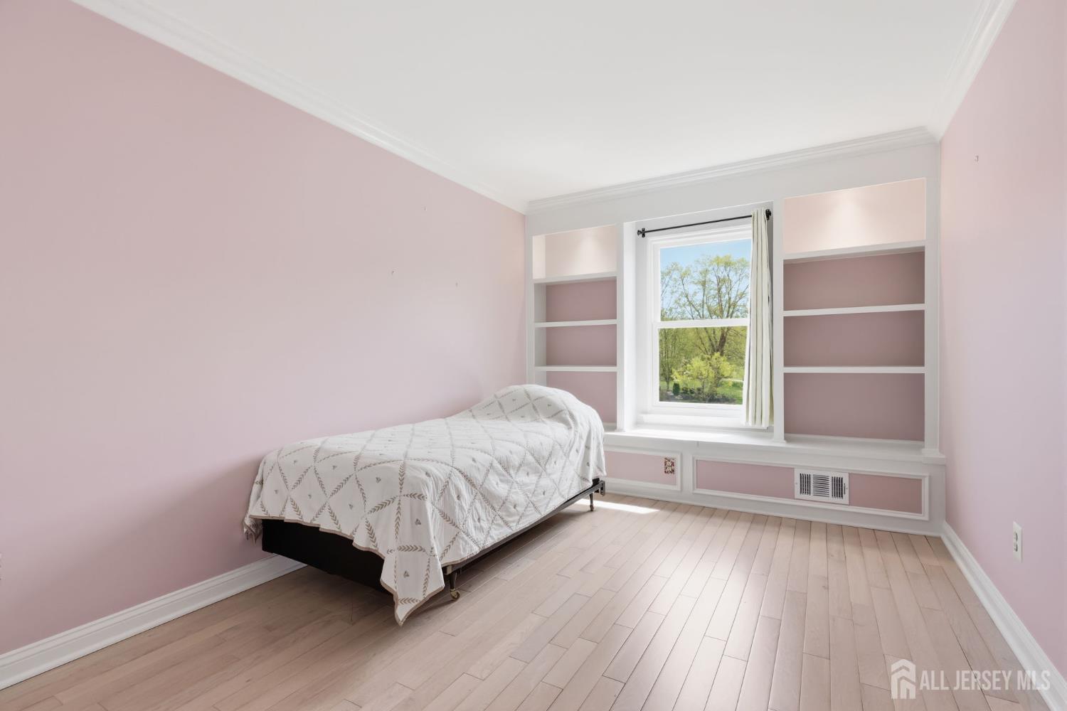 6 Deerfield, Monroe, NJ, 08831