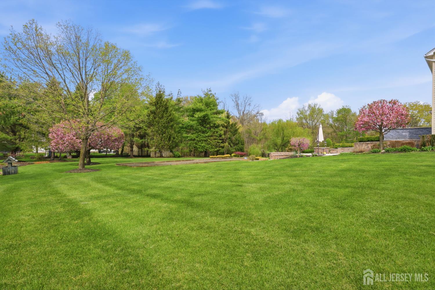 6 Deerfield, Monroe, NJ, 08831