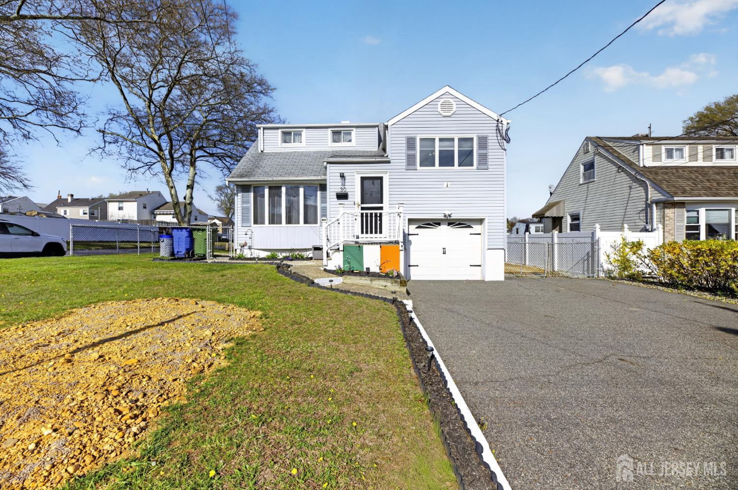 30 Harrison, Parlin, NJ, 08859