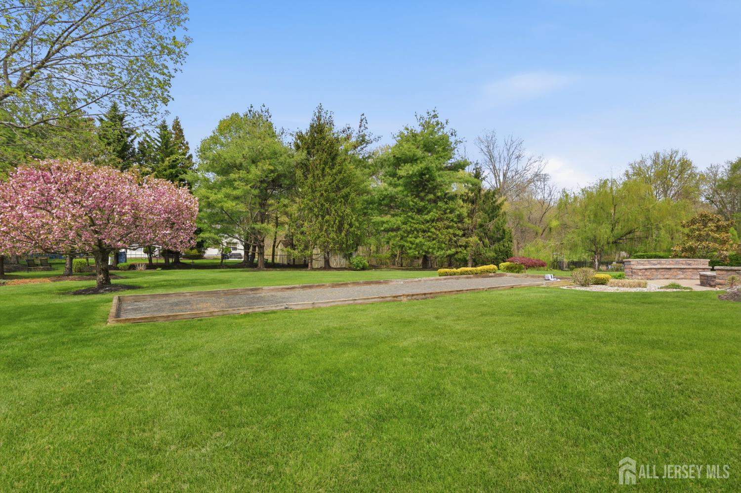 6 Deerfield, Monroe, NJ, 08831