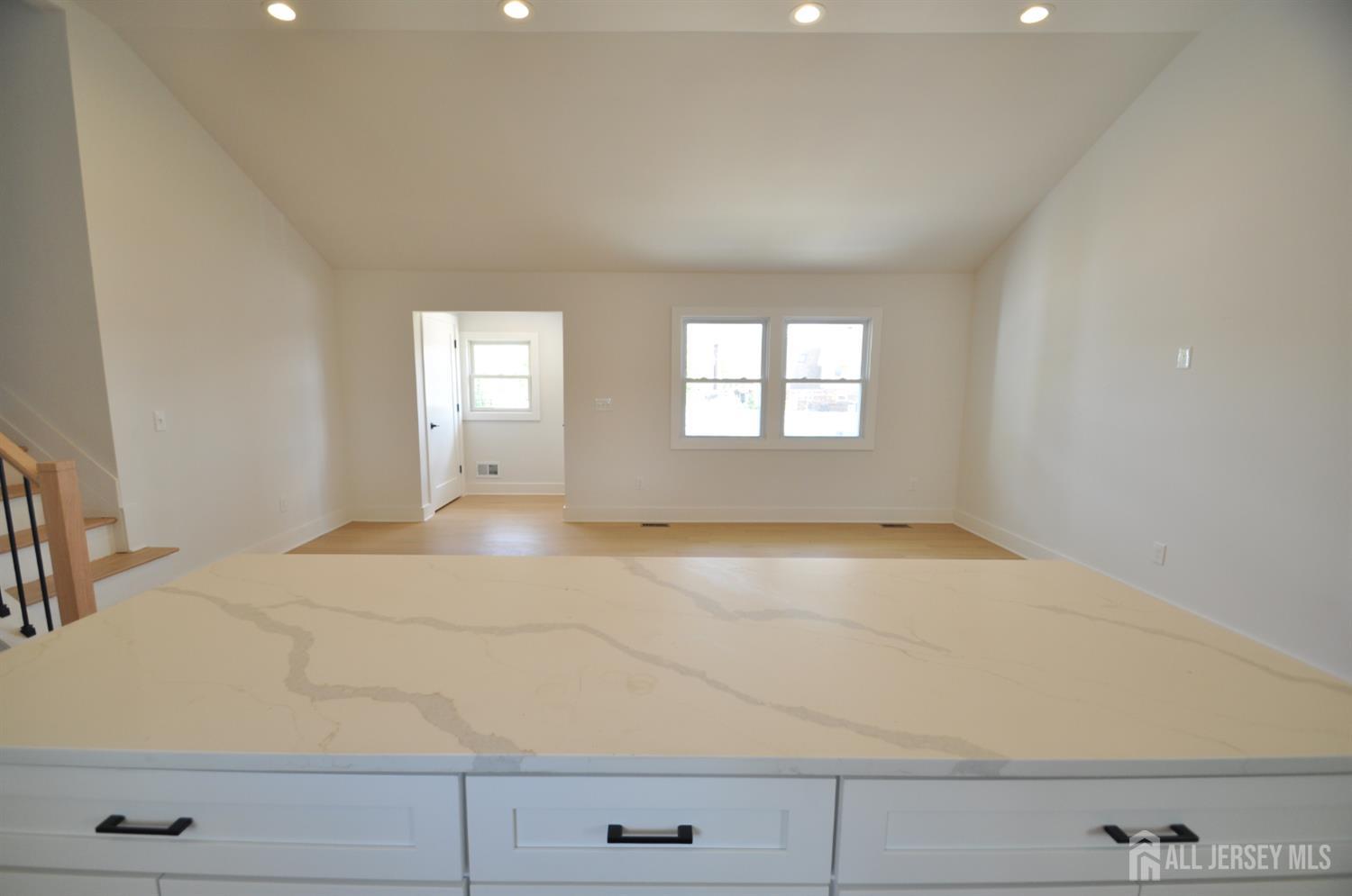 105 Coolidge, Carteret, NJ, 07008