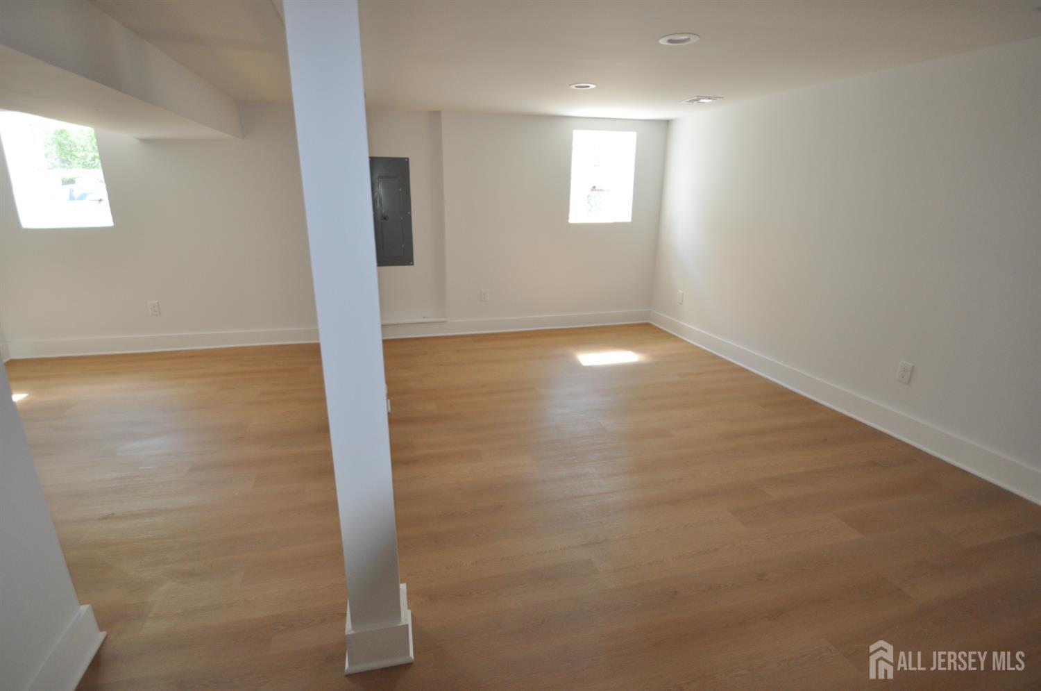 105 Coolidge, Carteret, NJ, 07008