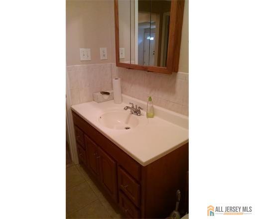 117 Cricket UNIT 117, Woodbridge Proper, NJ, 07095