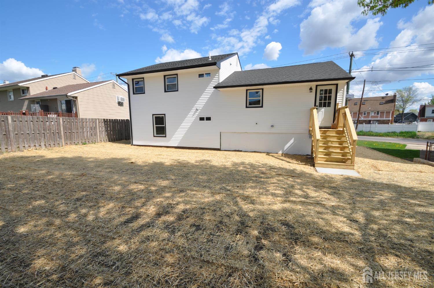 105 Coolidge, Carteret, NJ, 07008