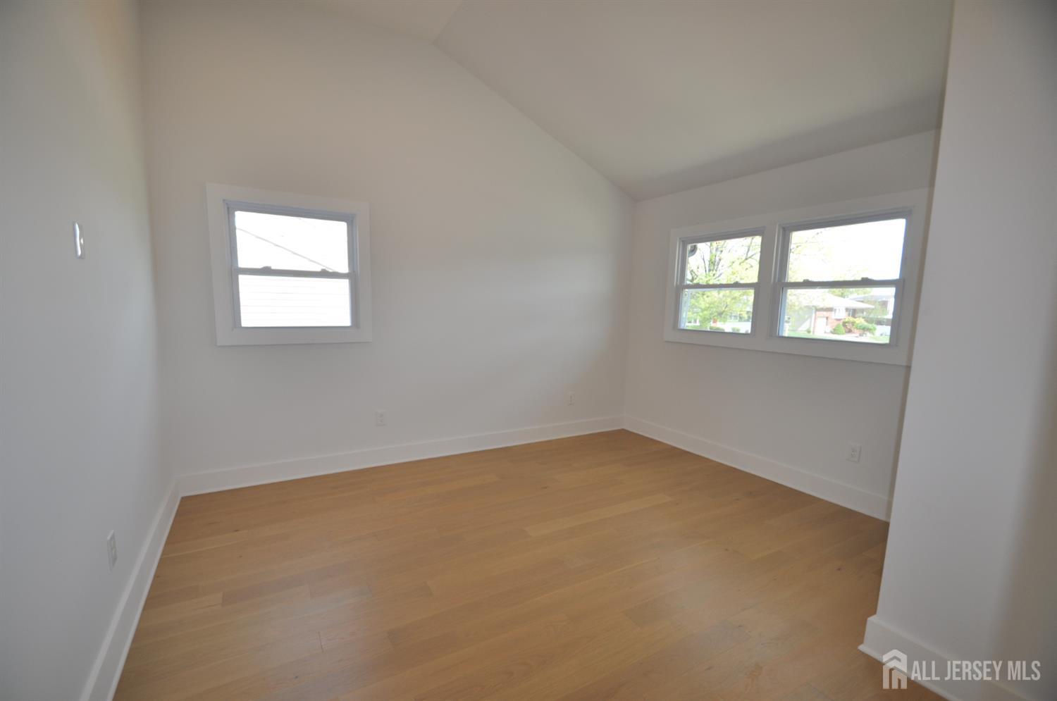 105 Coolidge, Carteret, NJ, 07008