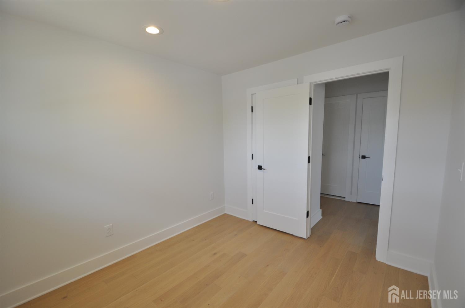 105 Coolidge, Carteret, NJ, 07008