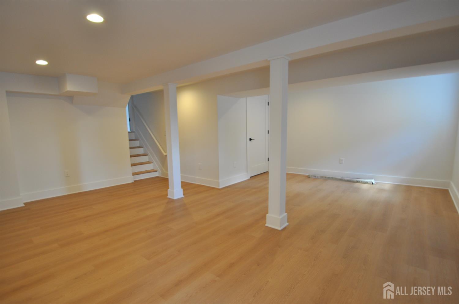 105 Coolidge, Carteret, NJ, 07008