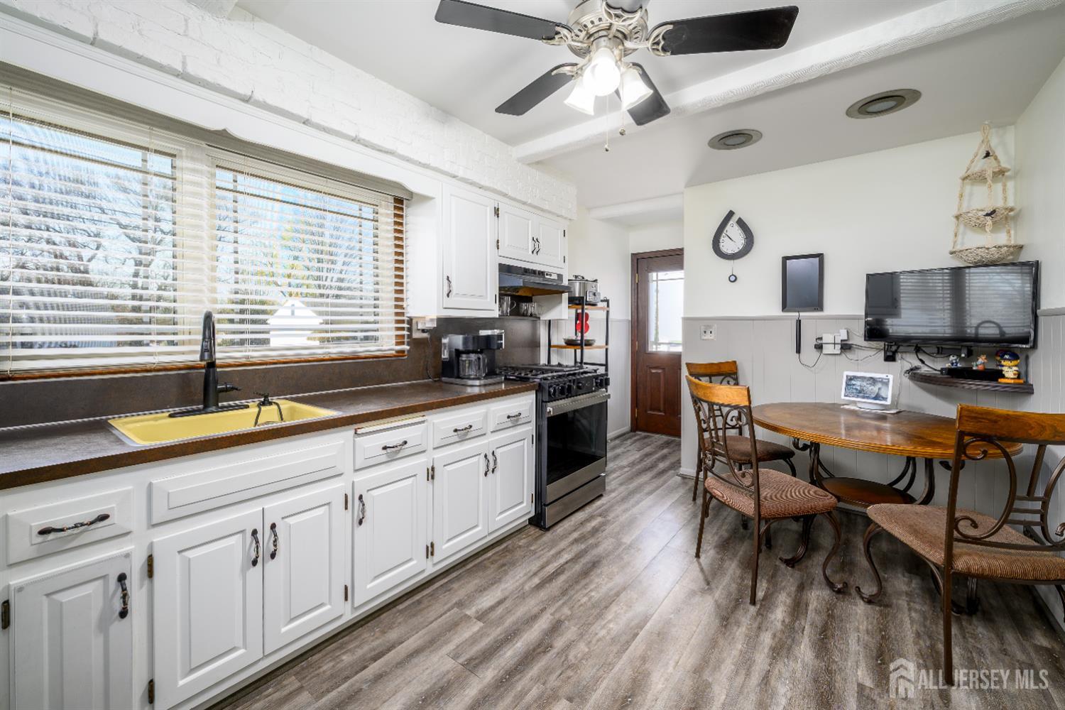 144 Garden, Edison, NJ, 08817