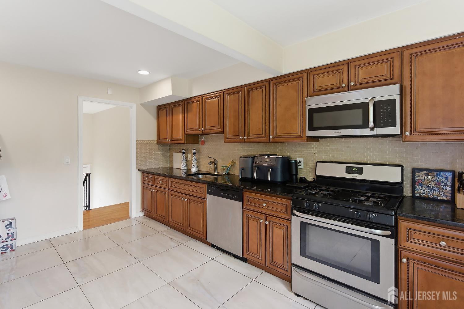 1363 E Peoria, North Brunswick, NJ, 08902