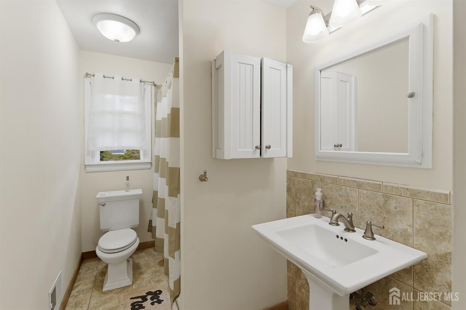 1363 E Peoria, North Brunswick, NJ, 08902