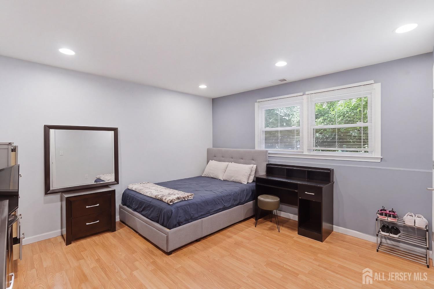 1363 E Peoria, North Brunswick, NJ, 08902