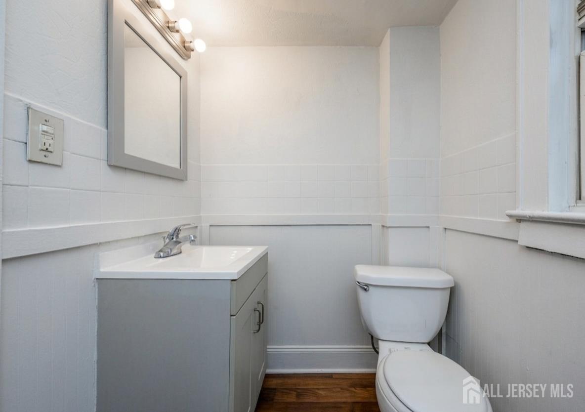 29 Smith UNIT 2, Sayreville, NJ, 08872