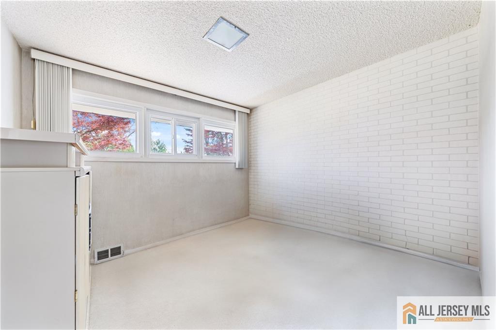 126 Villanova, Lawrence, NJ, 08648