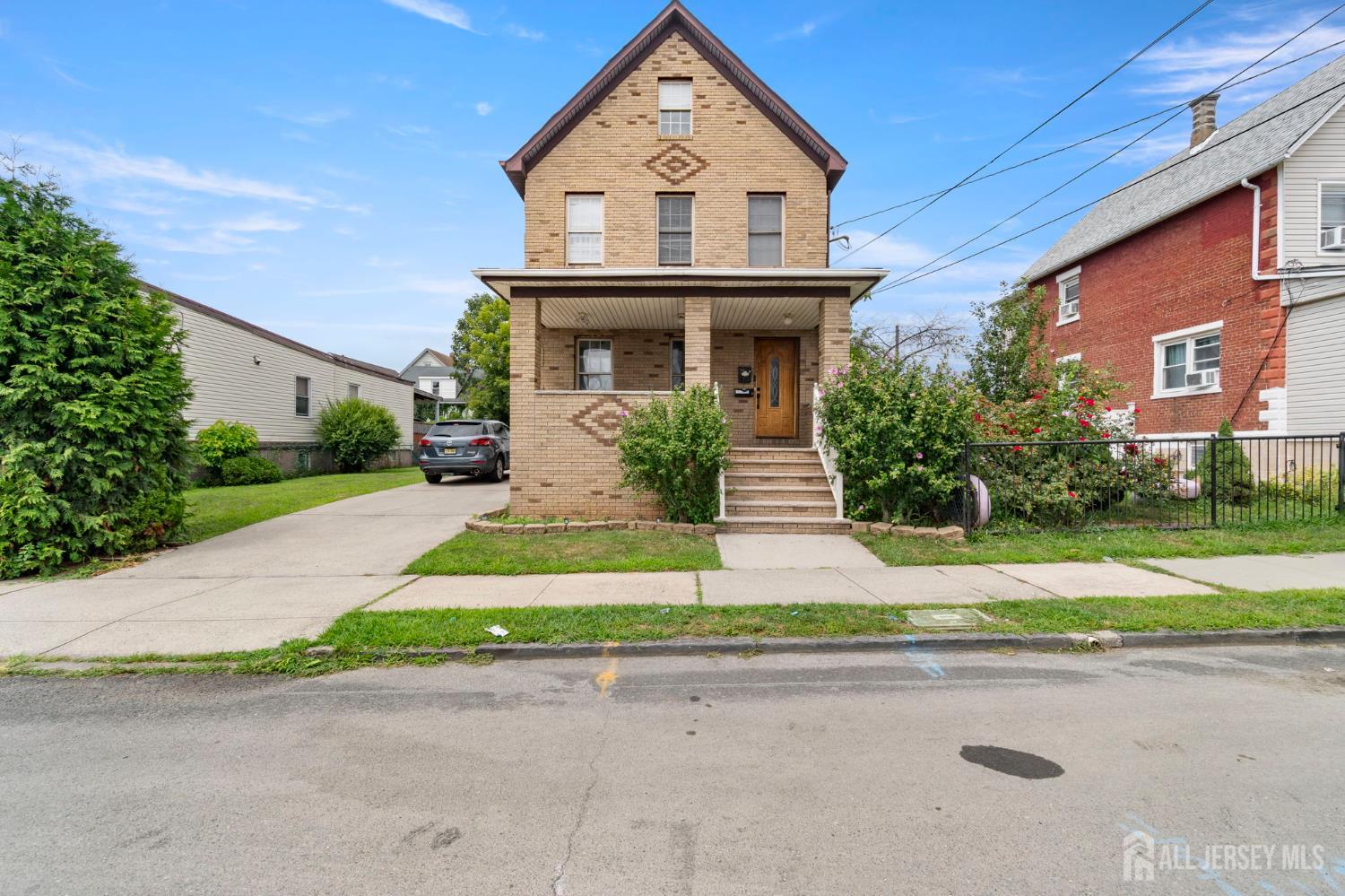 211 N 13th, Newark, NJ, 07107