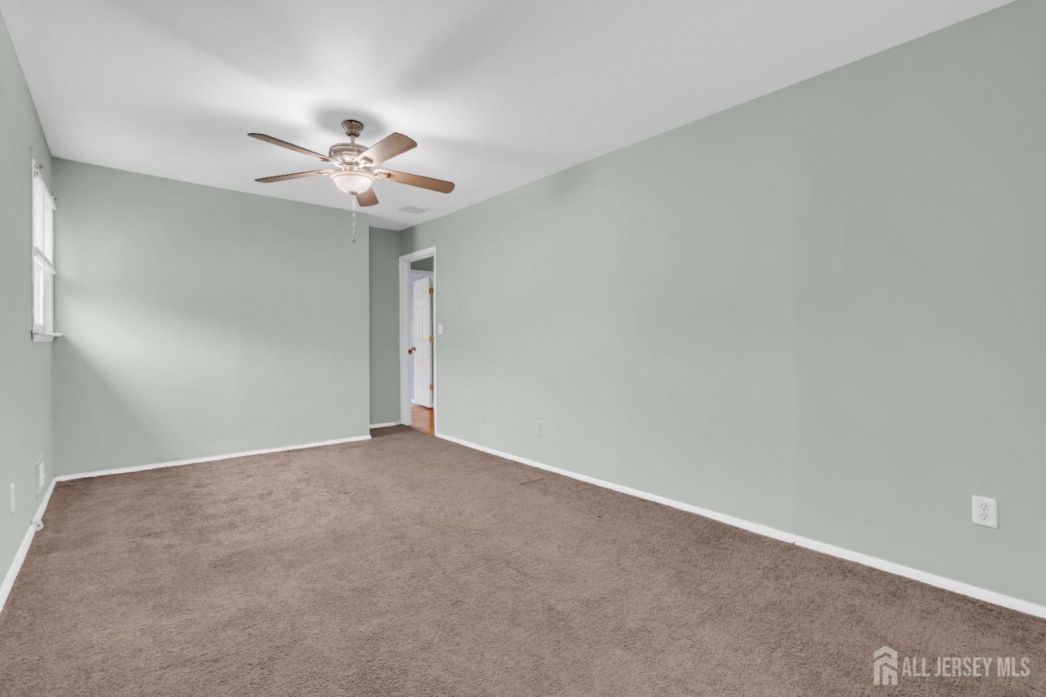17 Hollywood, Woodbridge Proper, NJ, 07095