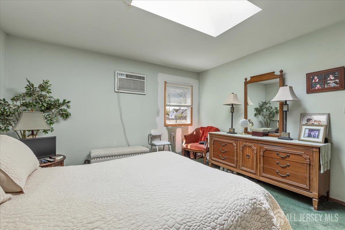 225 Freeman, Woodbridge Proper, NJ, 07095