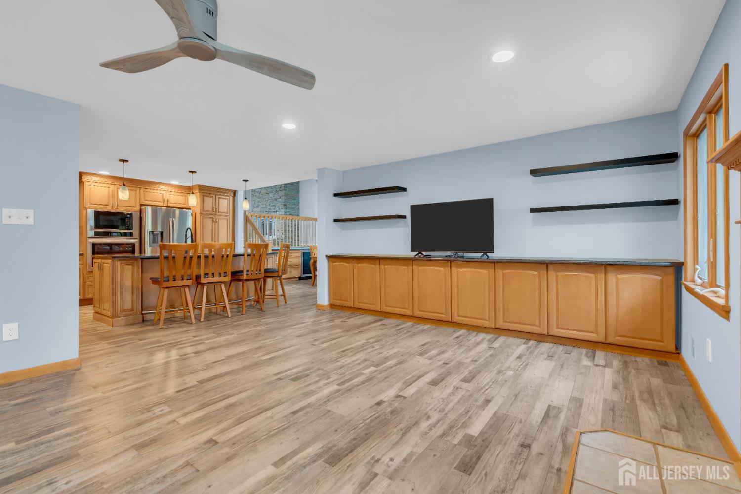 17 Hollywood, Woodbridge Proper, NJ, 07095
