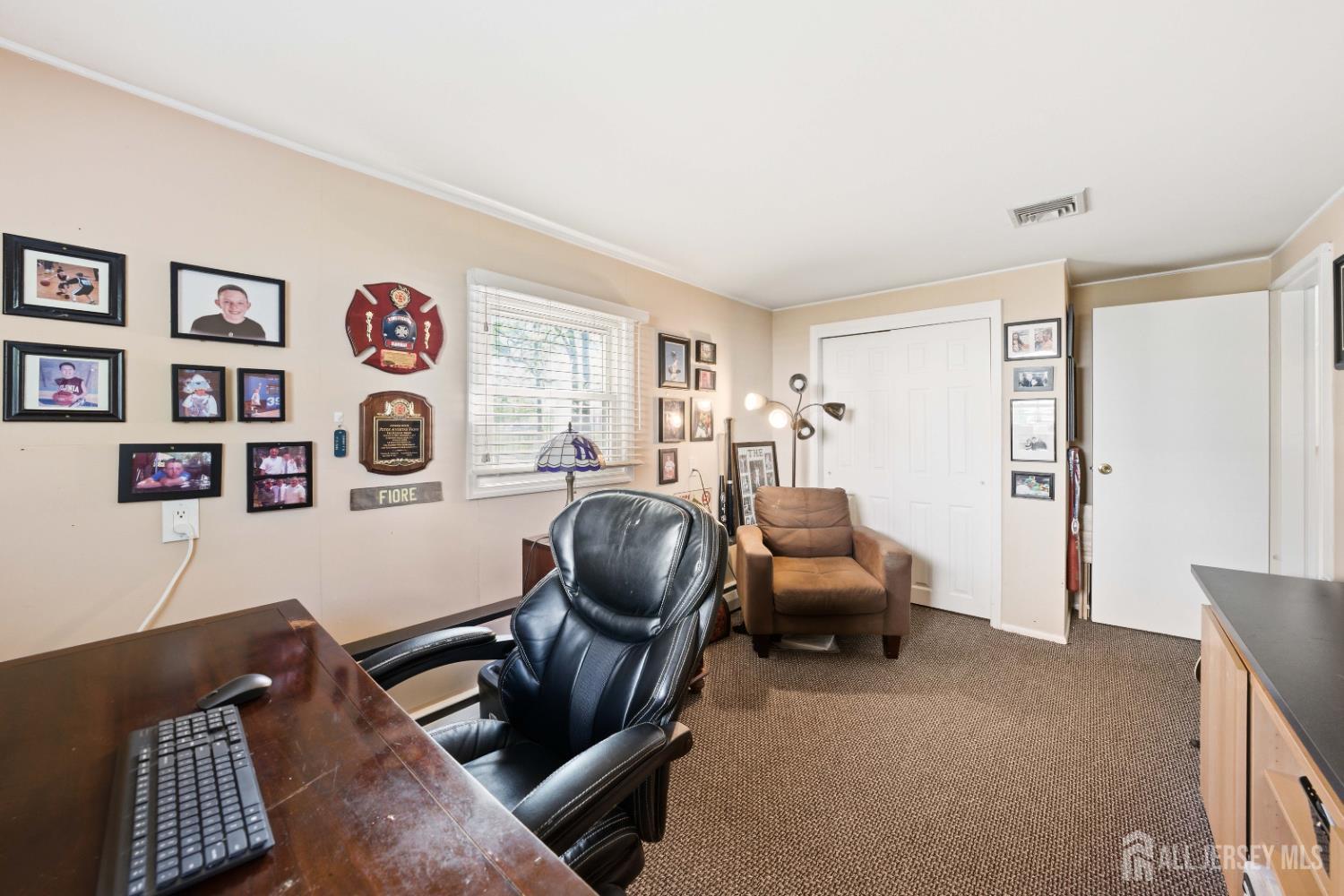 96 Drake, Colonia, NJ, 07067