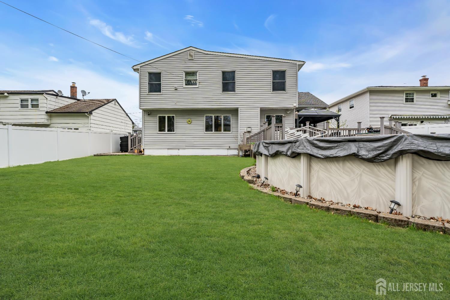 17 Hollywood, Woodbridge Proper, NJ, 07095
