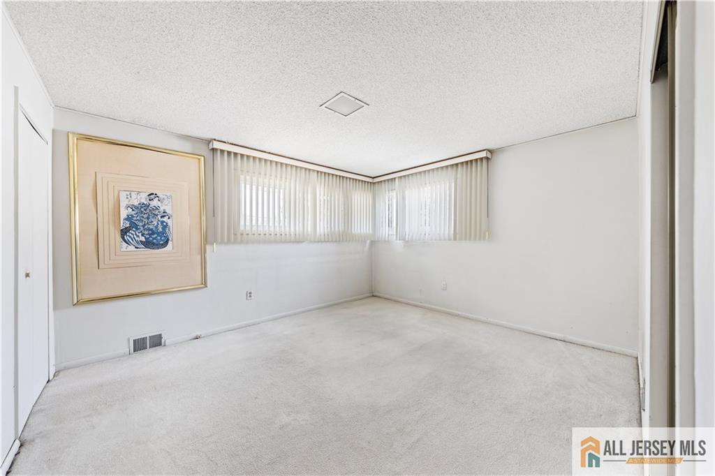 126 Villanova, Lawrence, NJ, 08648