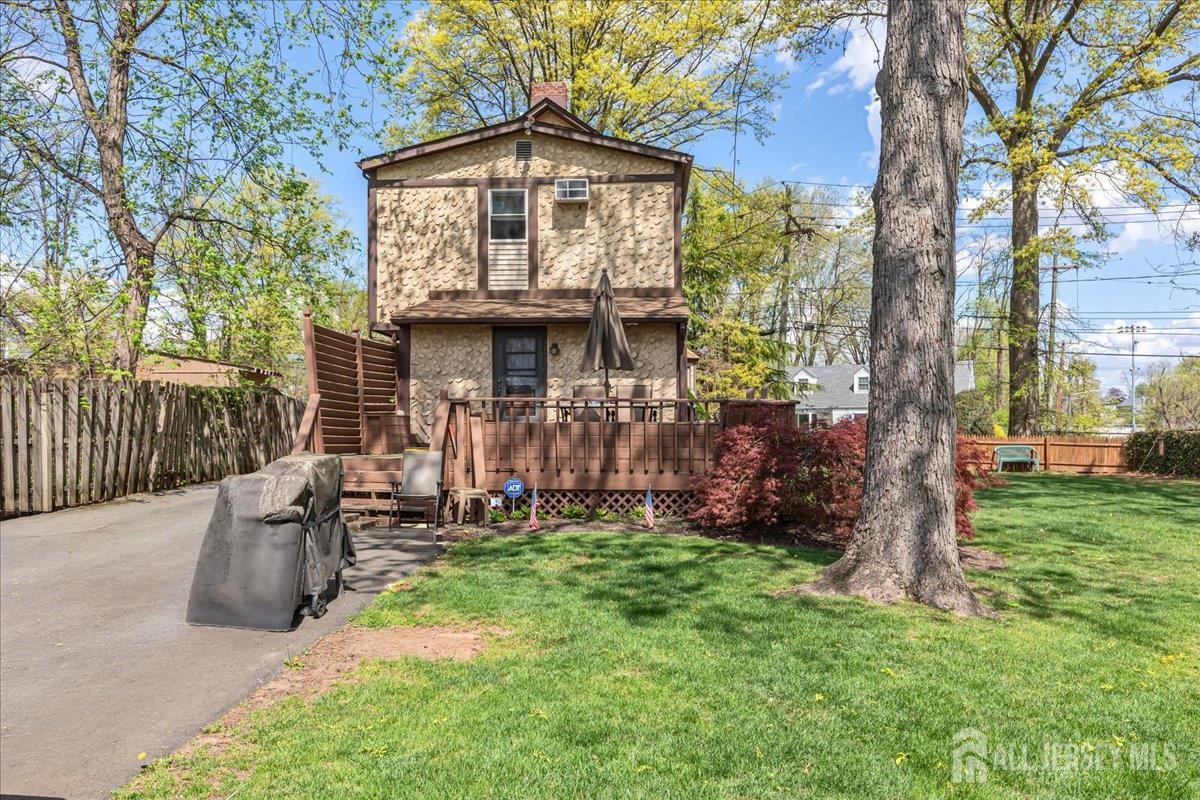 225 Freeman, Woodbridge Proper, NJ, 07095