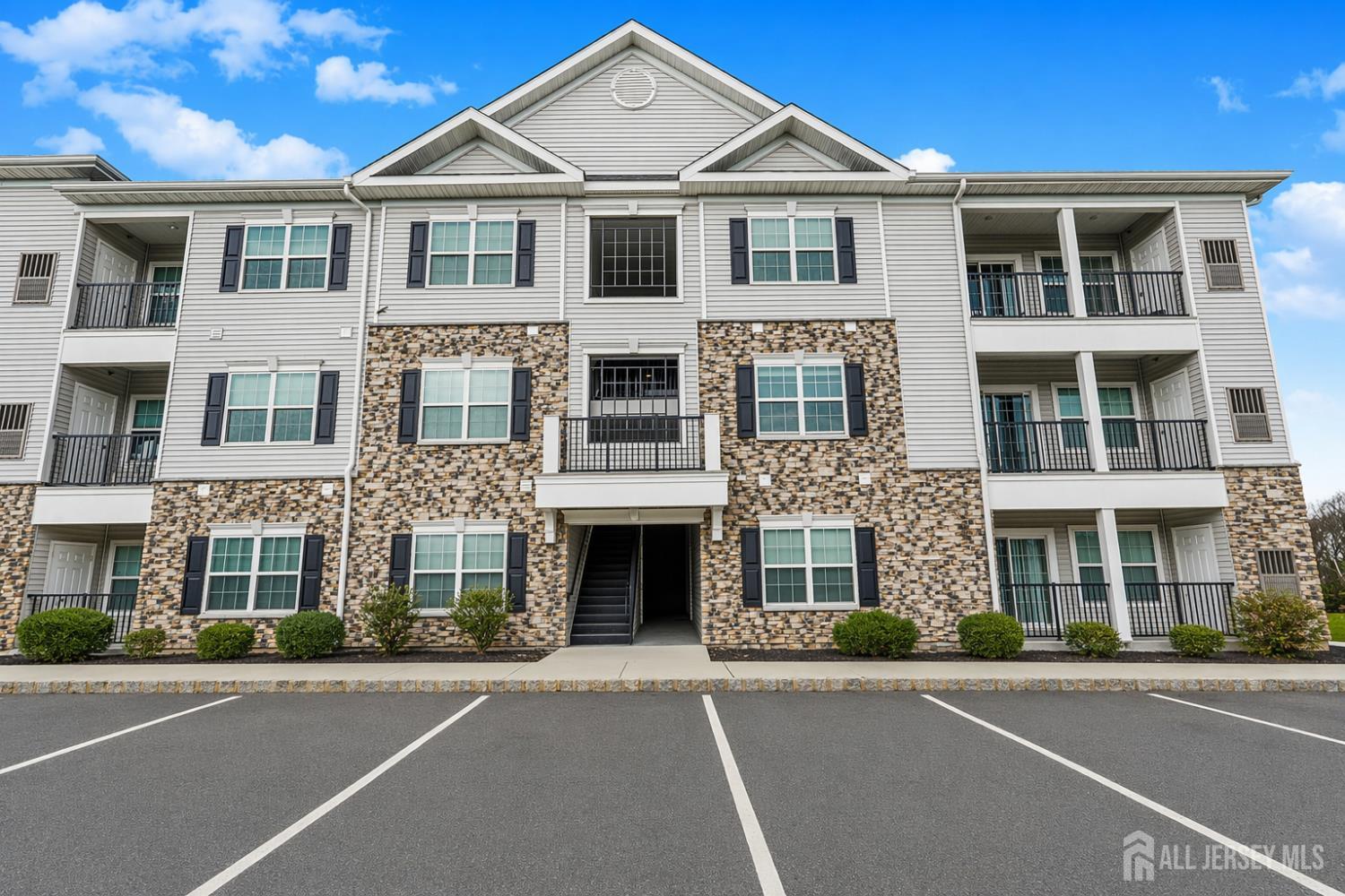 1634 Waterford UNIT 1634, Edison, NJ, 08820