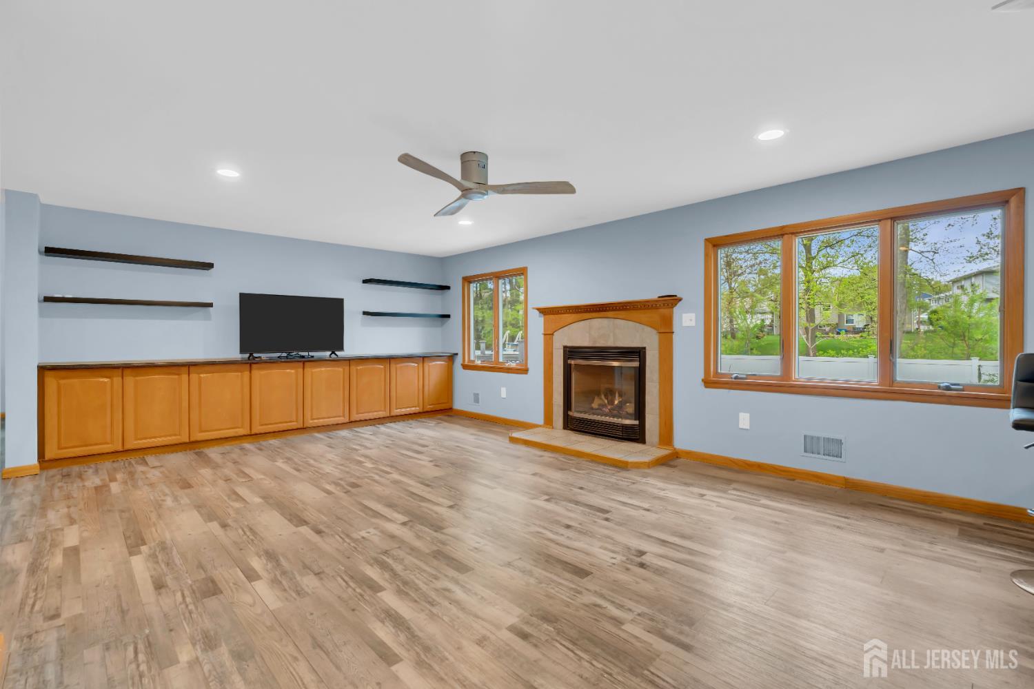 17 Hollywood, Woodbridge Proper, NJ, 07095