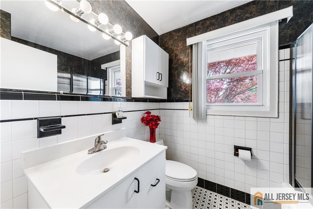 126 Villanova, Lawrence, NJ, 08648