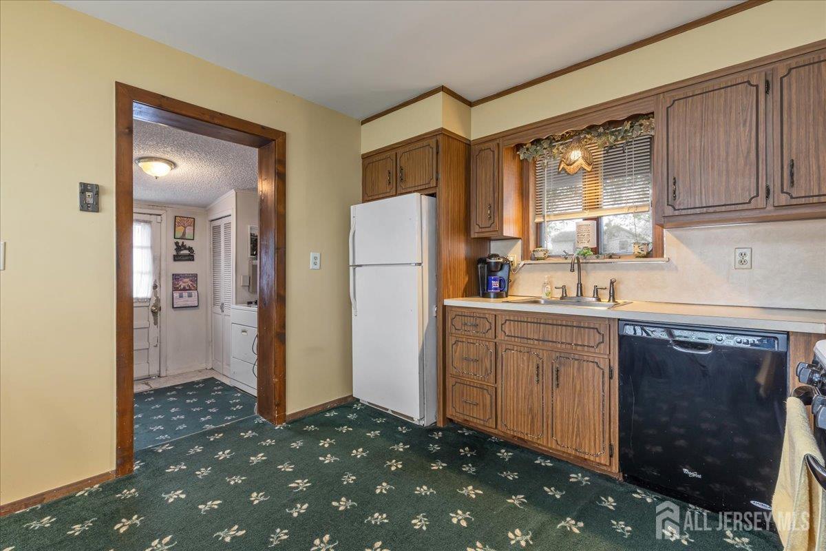 225 Freeman, Woodbridge Proper, NJ, 07095