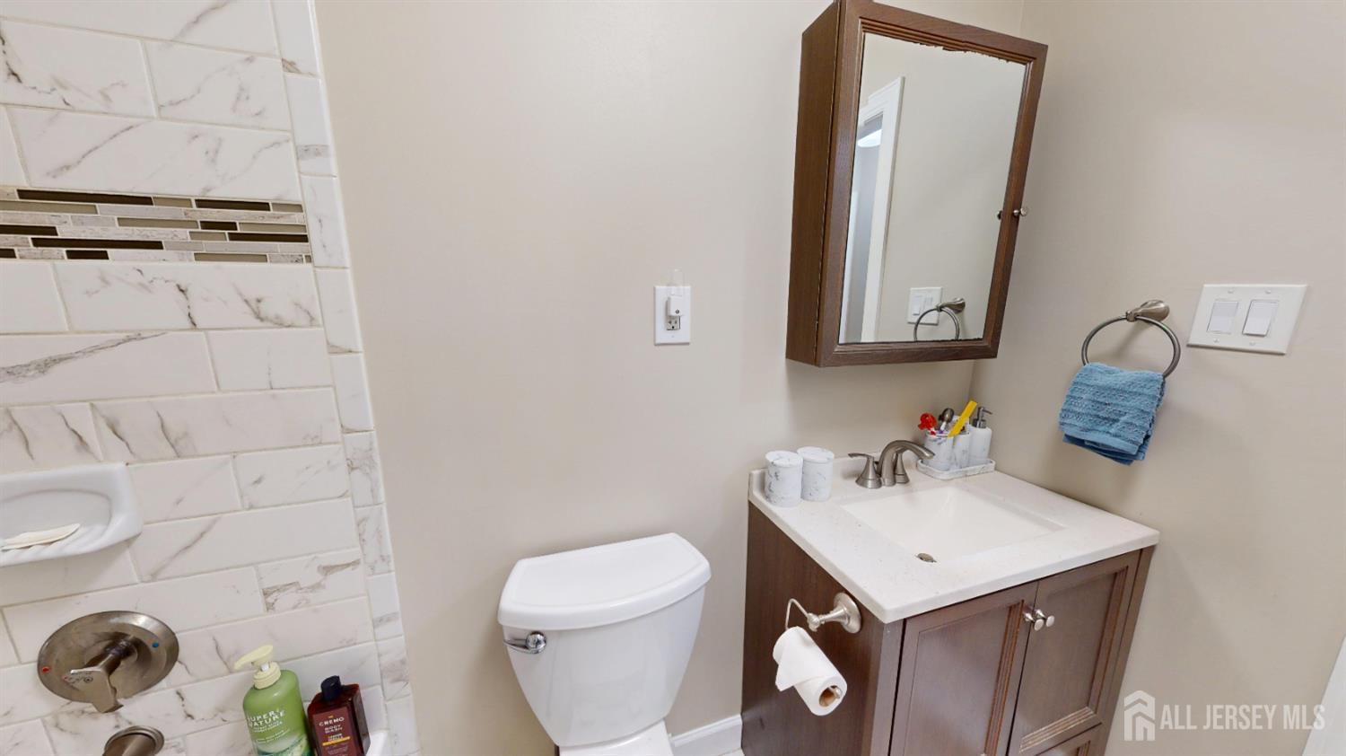 3807 Birchwood, North Brunswick, NJ, 08902