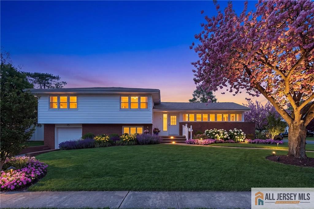 7 Cactus, Edison, NJ, 08820