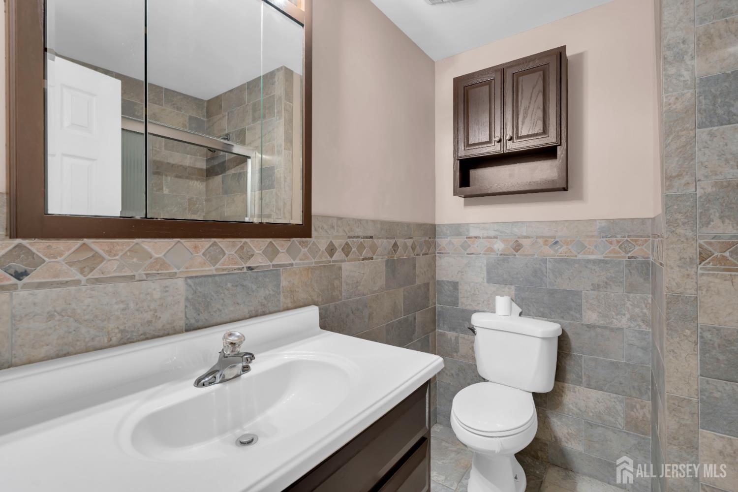 17 Hollywood, Woodbridge Proper, NJ, 07095