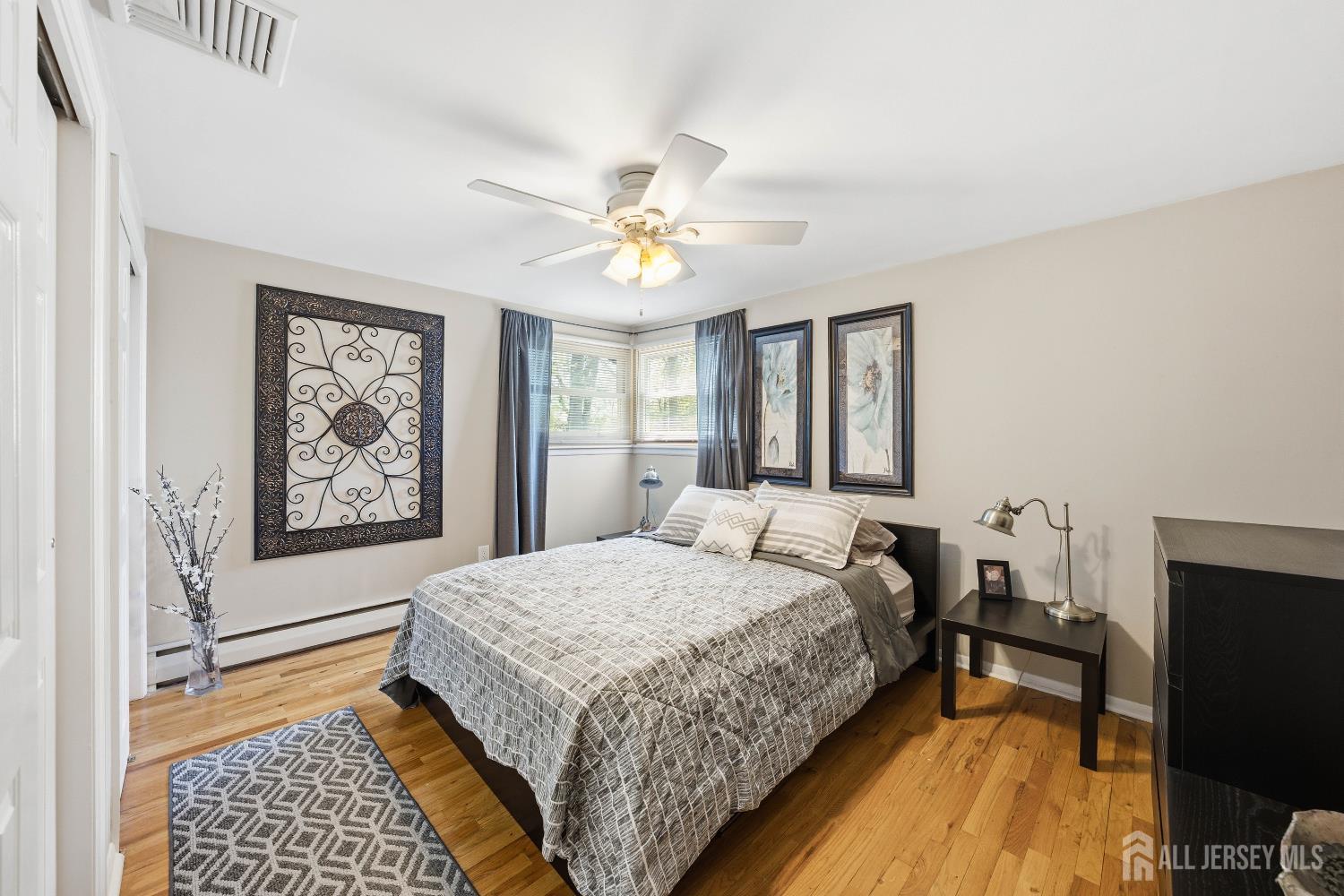 96 Drake, Colonia, NJ, 07067