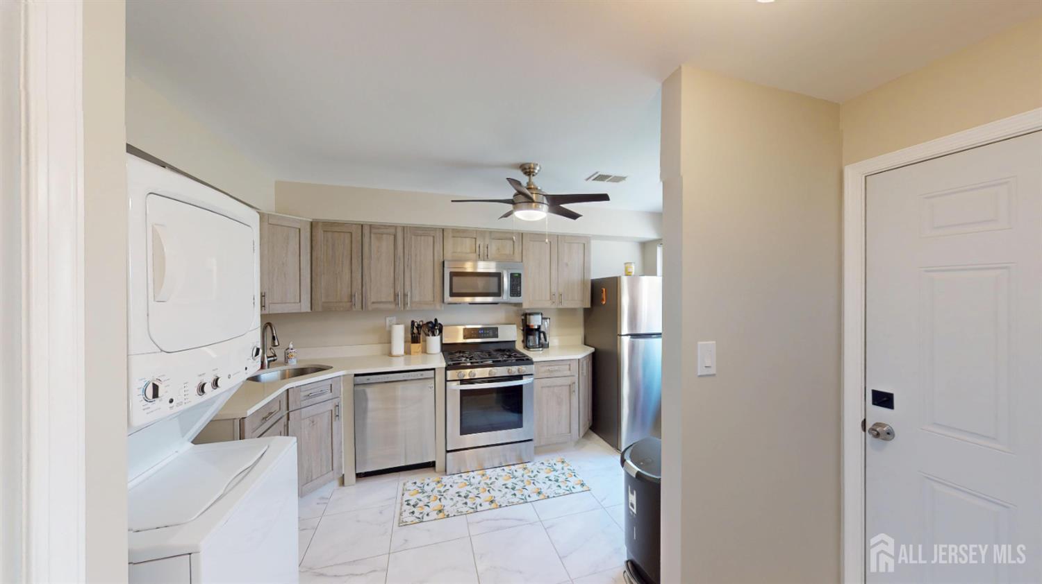 3807 Birchwood, North Brunswick, NJ, 08902