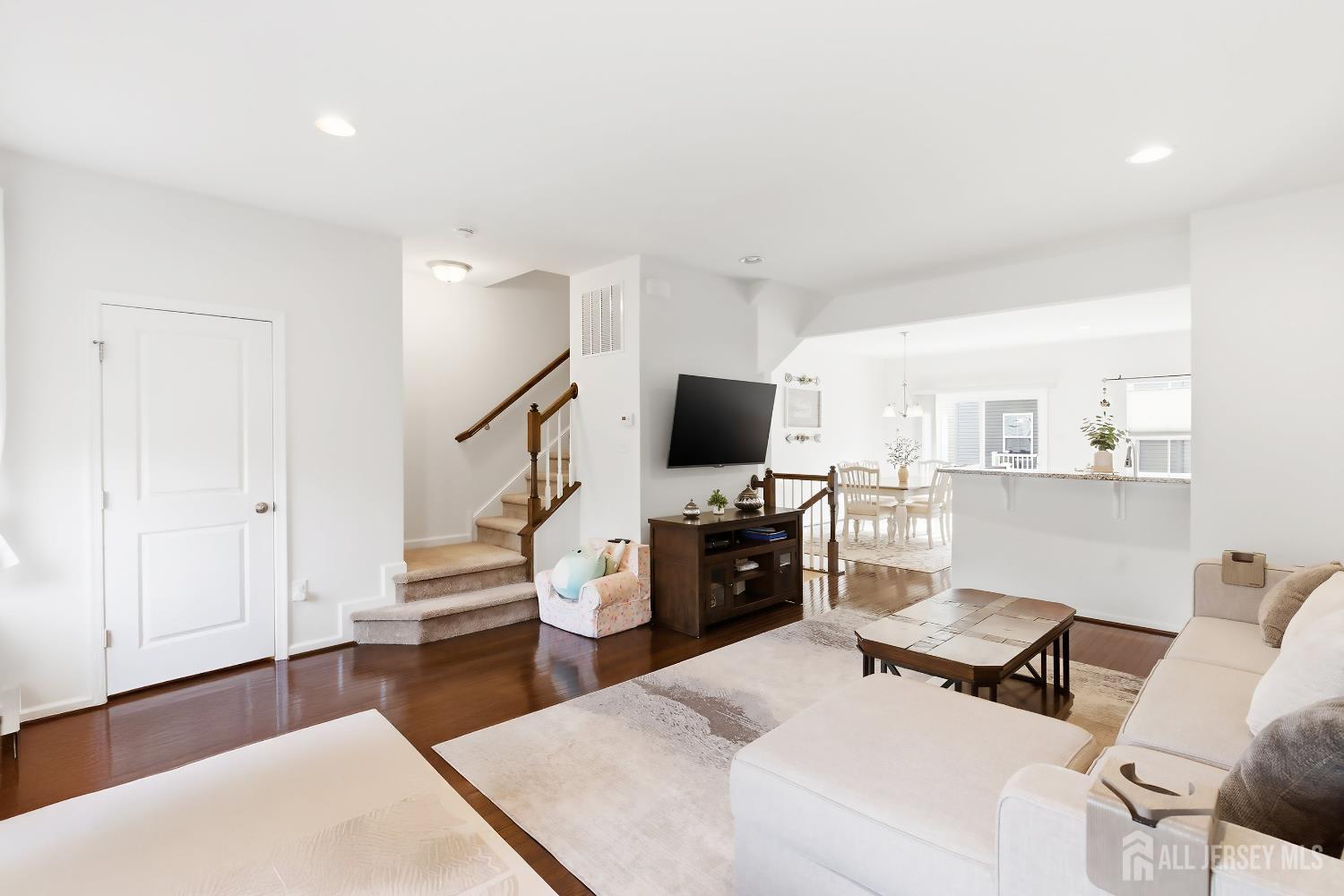 302 Bayside, South Amboy, NJ, 08879