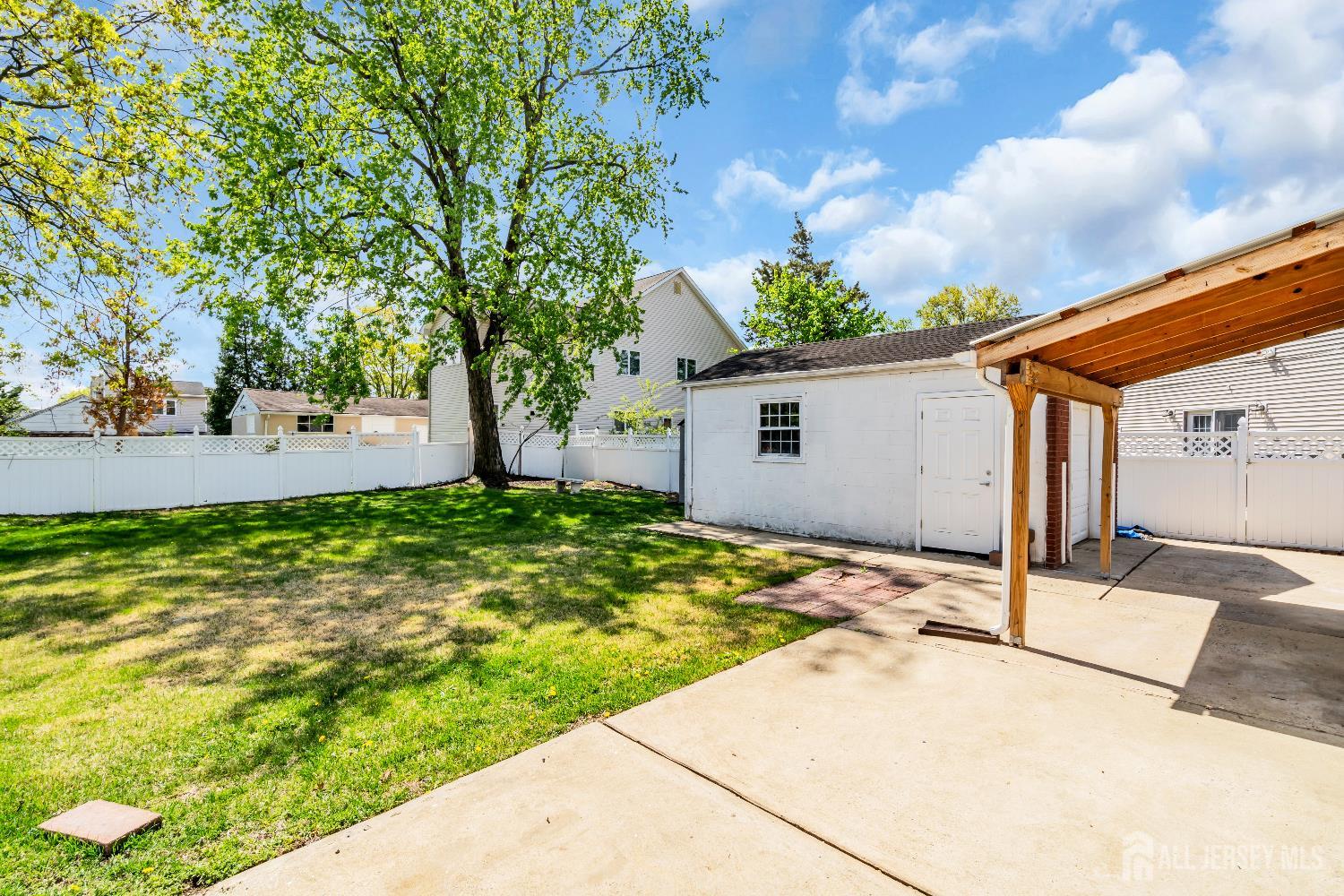 52 Walnut, Edison, NJ, 08817